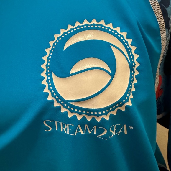 Stream2sea pullover UPF 50+ Swin shirt Women size L - Picture 2 of 11